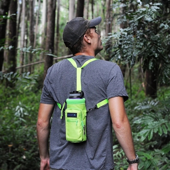 Black Crossbody Water Bottle Bag - Picture 6 of 9